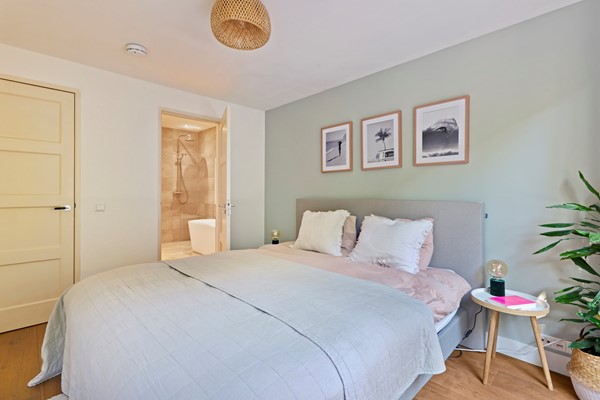 Medium property photo - Helmholtzstraat 83h, 1098 LH Amsterdam